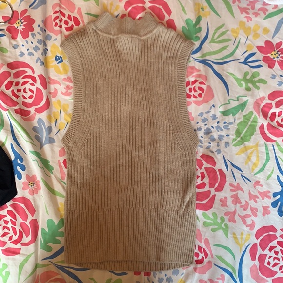 AF cropped sweater top - Picture 3 of 3